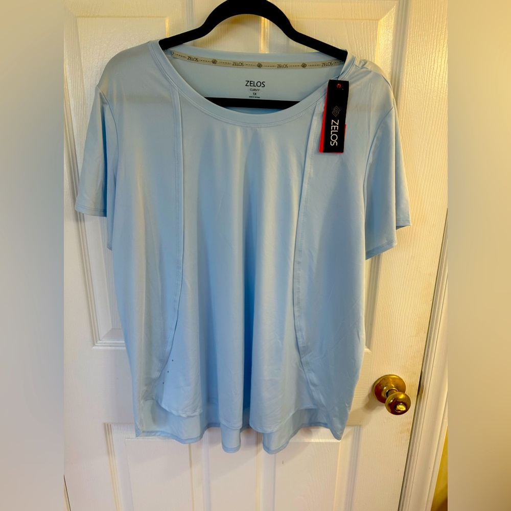 NWT Zelos Light Blue T-Shirt Size 1X Curvy Athletic